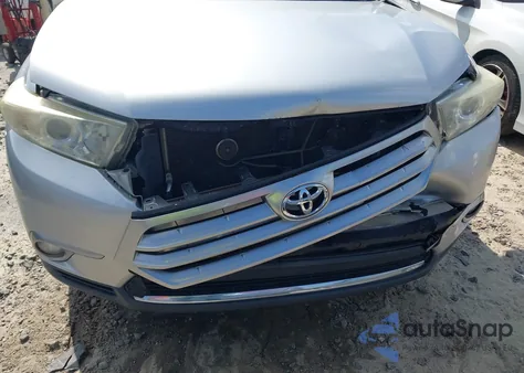 2011 Toyota Highlander Base V6 from USA, damaged, VIN 5TDZK3EH4BS040485